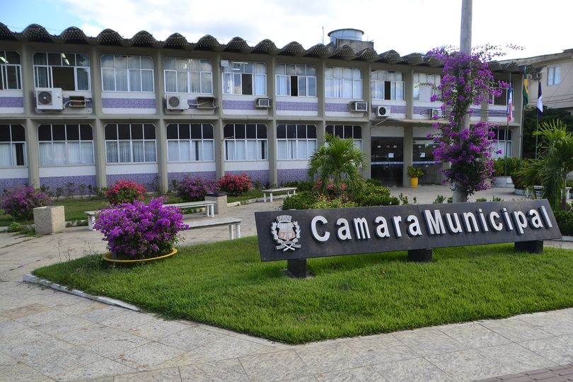 Câmara Municipal de Nova Venécia rejeita contas do ex-prefeito Lubiana Barrigueira