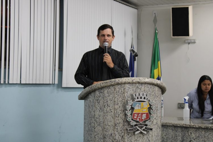 Vereador Damião Bonomette cobra melhorias no transporte público veneciano