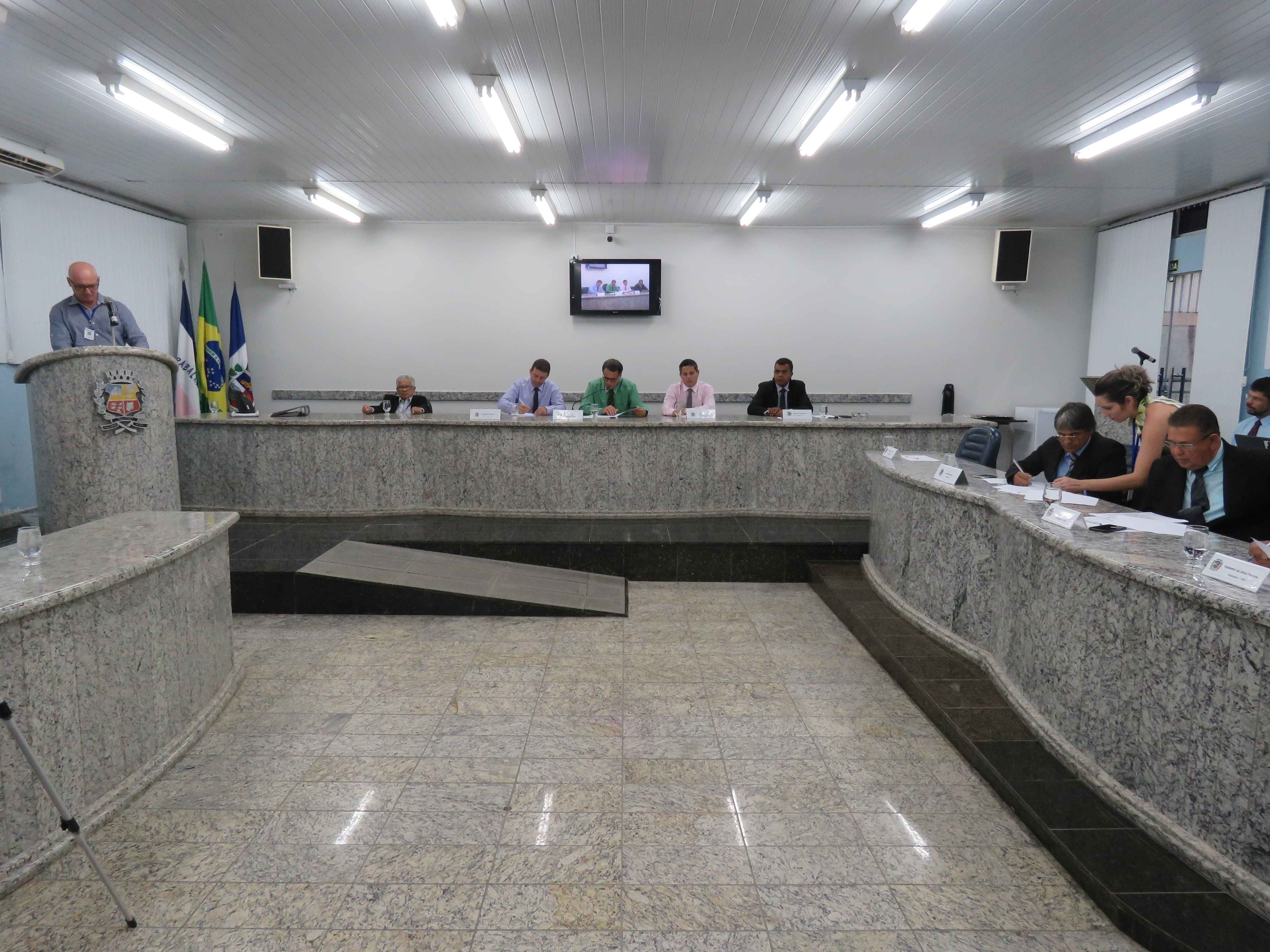 Confira os principais assuntos debatidos na sessão do Legislativo Municipal 