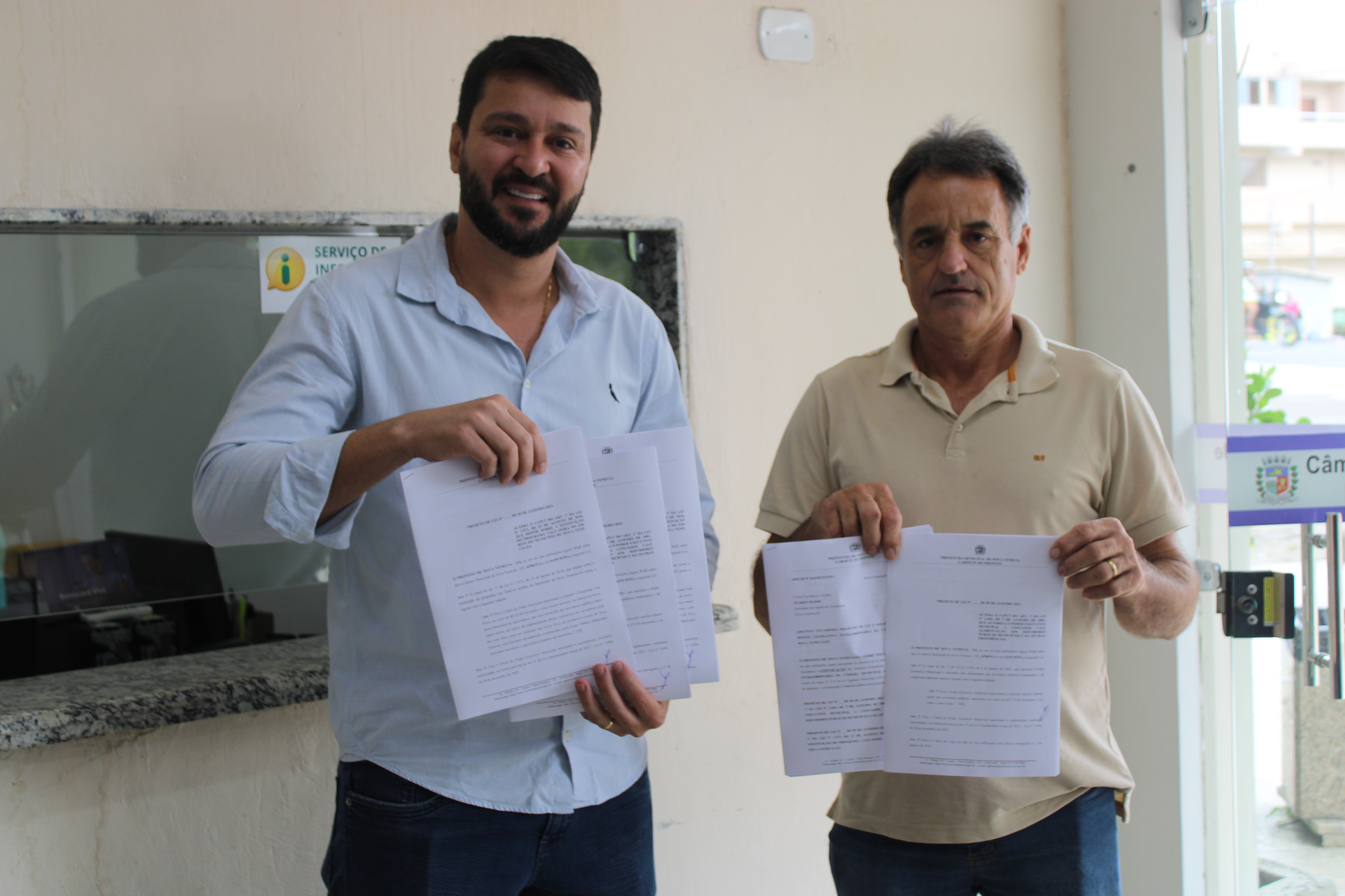 Prefeito André Fagundes protocola projetos que adéquam valores de Vale-Alimentação e Vale-Feira para servidores do Executivo