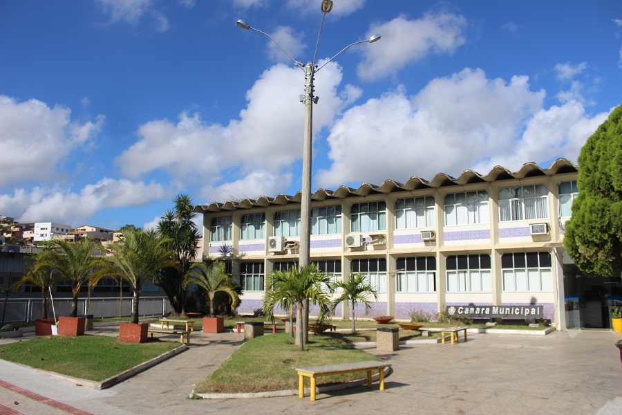 Sessões do Legislativo serão transmitidas via rádio a partir de terça, 30