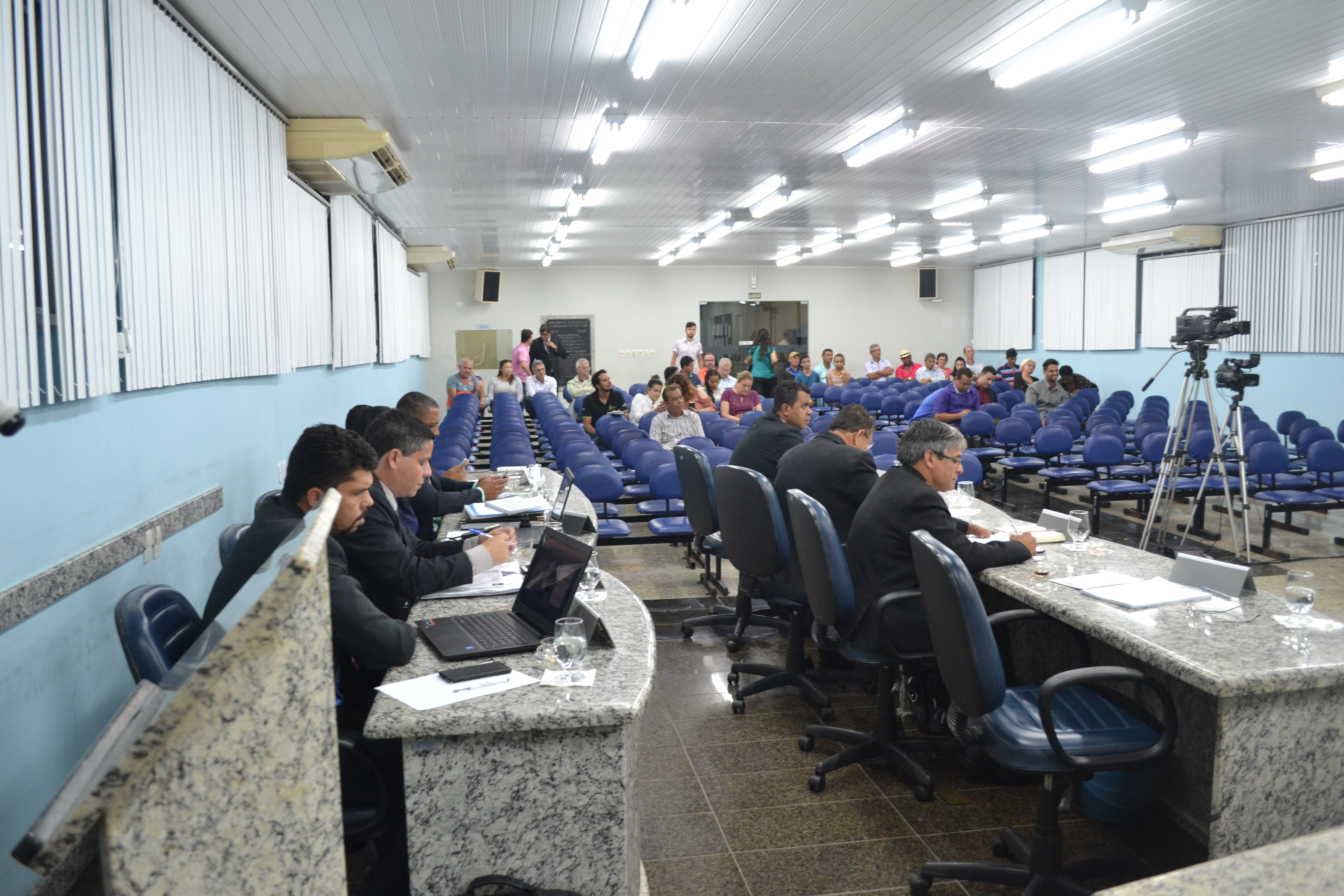 Vereadores destacam a inauguração da Rede Cuidar durante sessão