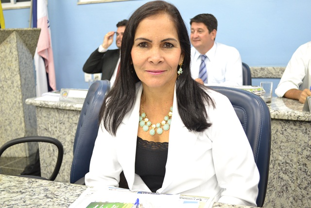 Marleninha deixa cadeira de vereadora e assume Secretaria de Assistência Social